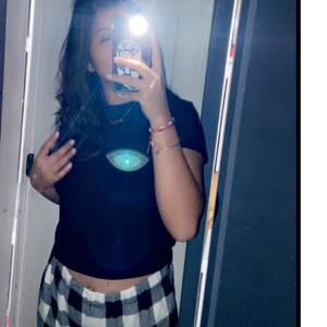 Meet your Posher, Gabriela